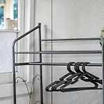 Boutique Single Room - Centrally Located - Shared Bathroom